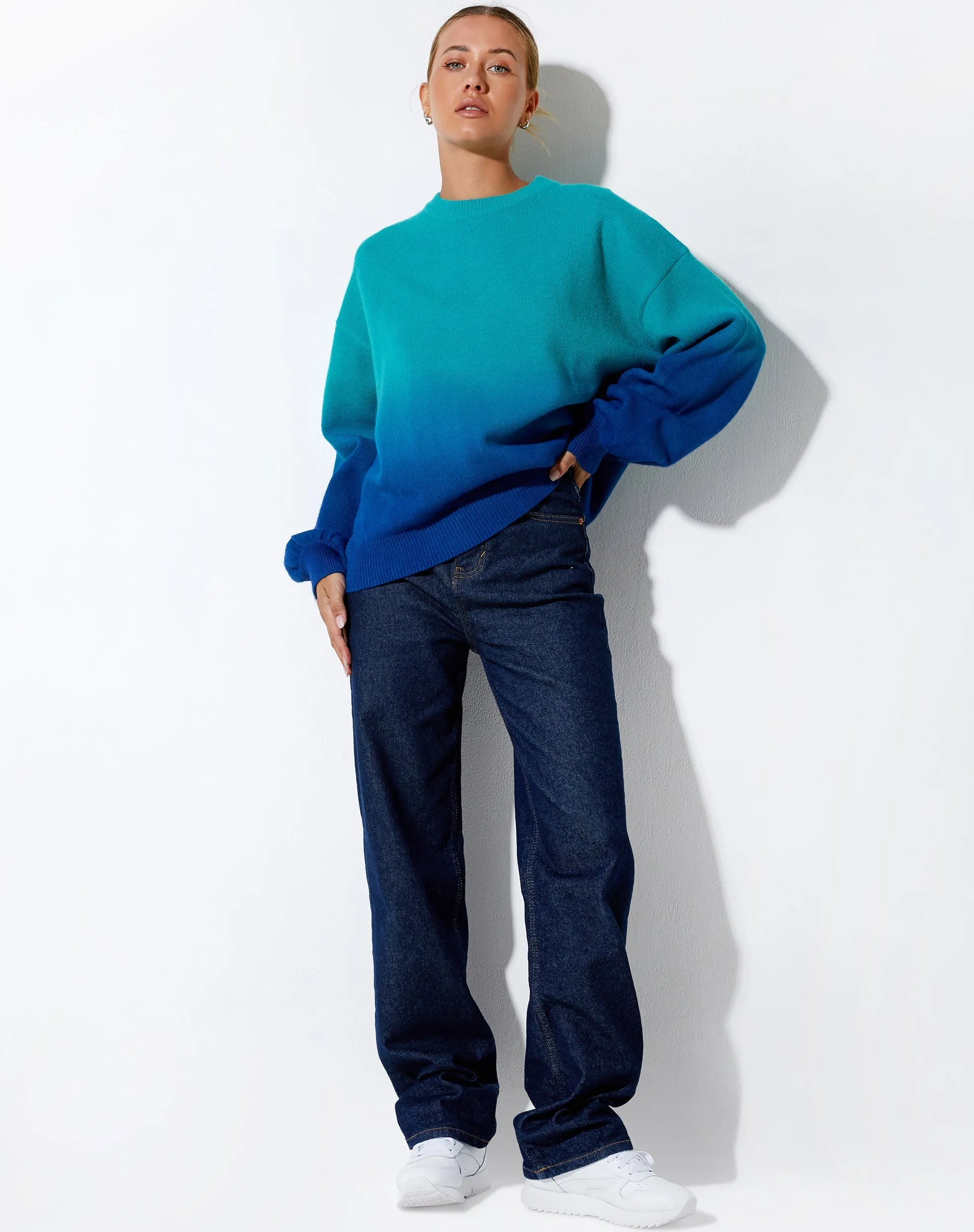 Akari Jumper in Gradient Blue